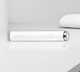 La luce LED migliora davvero la pelle? Studi scientifici e benefici skincare