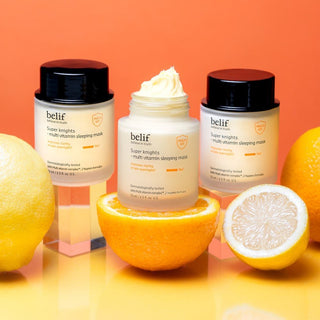 Maschera con texture leggera, lascia la pelle fresca e rigenerata al risveglio.