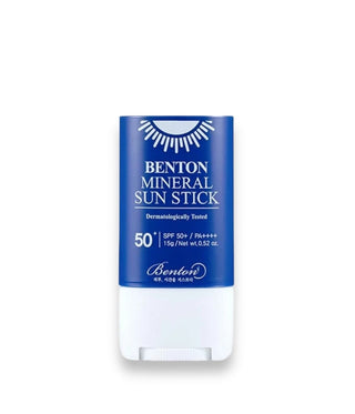 Stick solare minerale Benton, ideale per proteggere dai raggi UVA/UVB con una texture leggera e non appiccicosa.