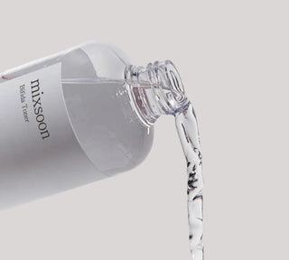 Formula vegana e priva di profumo: perfetta per pelli reattive e stressate.