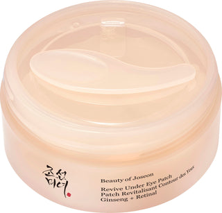 Patch in idrogel Beauty of Joseon applicati sotto gli occhi per attenuare rughette e segni di stanchezza
